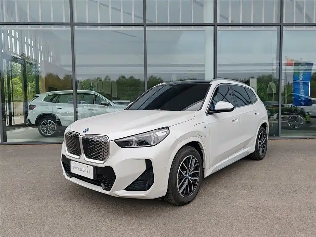 BMW iX1 2025 eDrive25L M Sports Package купить на сайте DeffCars