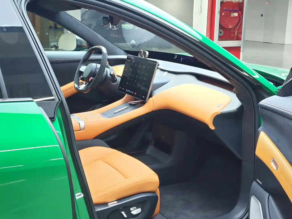 Xiaomi YU7 2025 model ultra-long battery life high-performance four-wheel drive Max version купить на сайте DeffCars