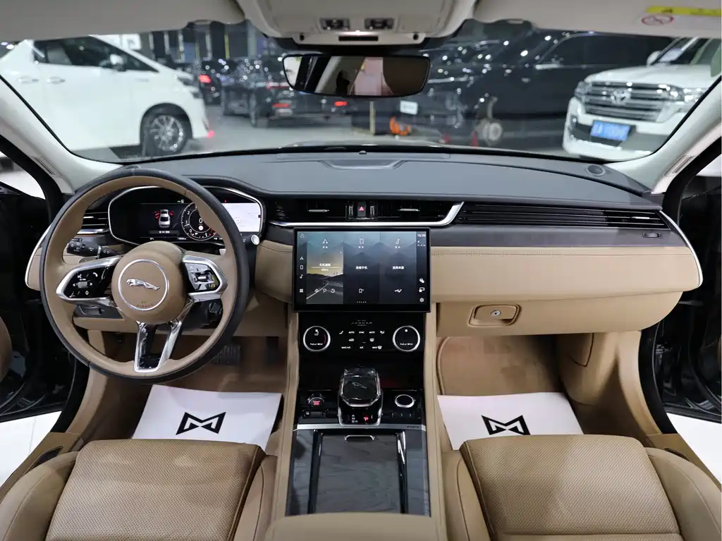 Jaguar XFL 2024 2.0T P250 two-wheel drive exclusive luxury version купить на сайте DeffCars