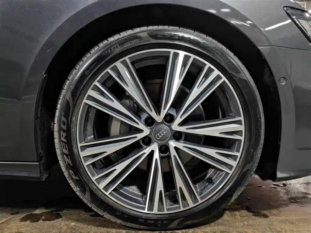 Audi A6L 2019 45 TFSI quattro exclusive dynamic model купить на сайте DeffCars