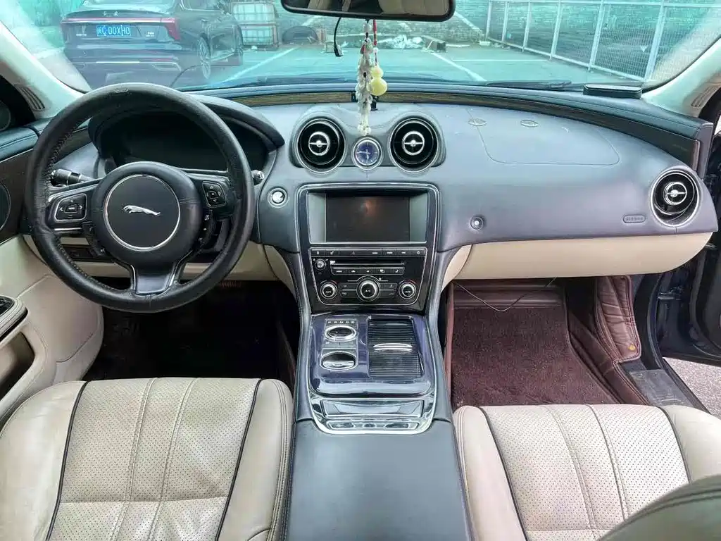 Jaguar XJ 2012 XJL 3.0 Panoramic Business Edition купить на сайте DeffCars