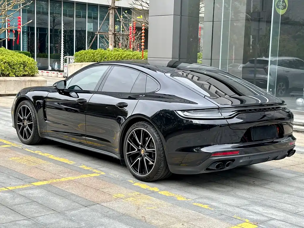 Panamera 2023 Panamera 2.9T Platinum Edition купить на сайте DeffCars