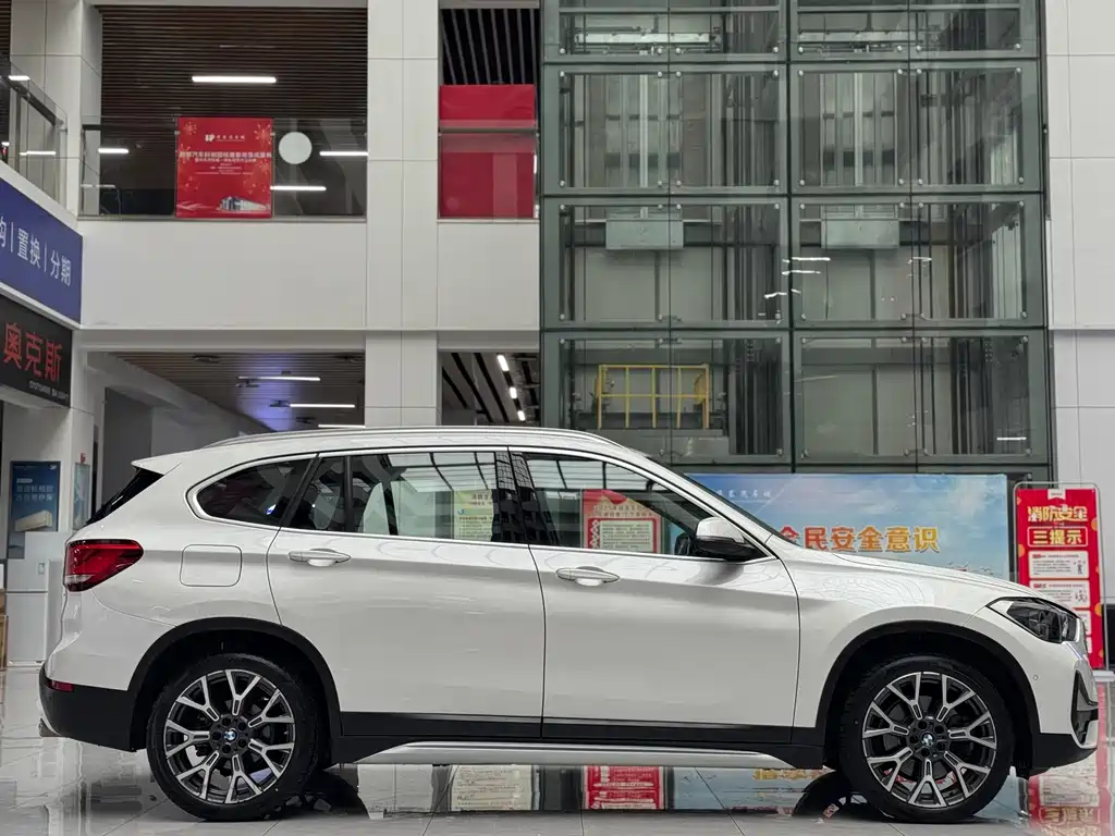 BMW X1 2020 xDrive25Li Exclusive Model купить на сайте DeffCars