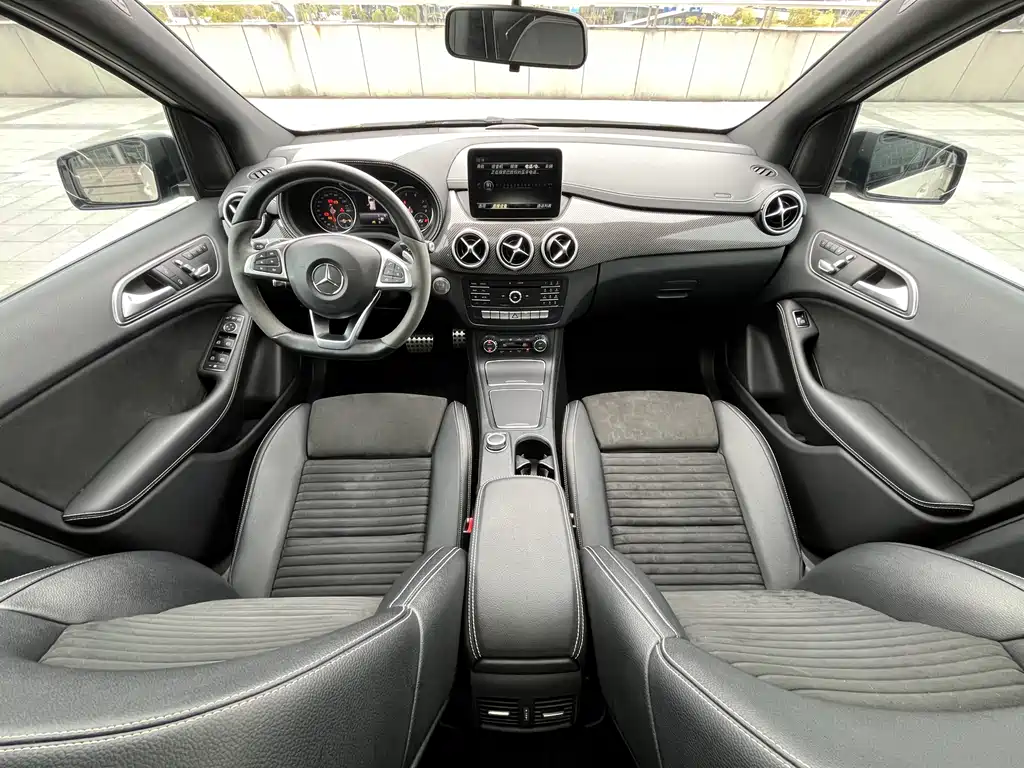 Mercedes-Benz B-Class 2017 B 200 Fashion Model купить на сайте DeffCars