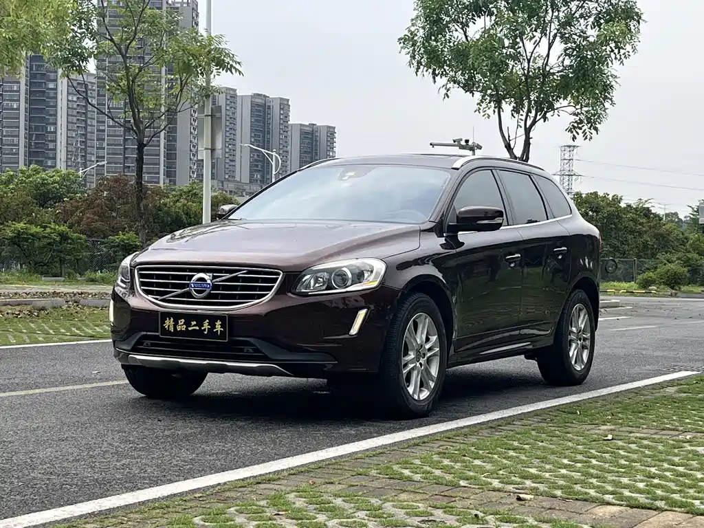 Volvo XC60 2016 T5 Smart Edition купить на сайте DeffCars
