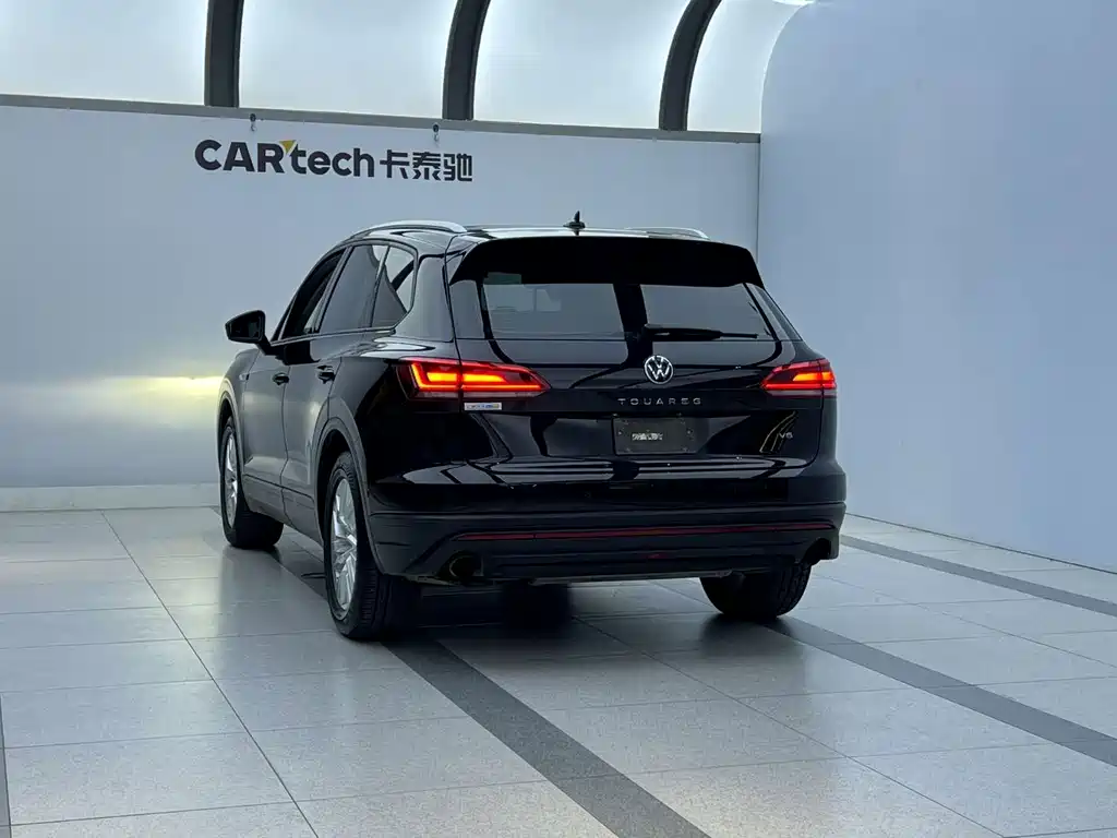 Touareg 2021 2.0TSI Pilot Special Edition купить на сайте DeffCars