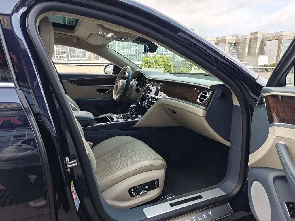 Flying Spur 2020 6.0T W12 Standard Edition купить на сайте DeffCars