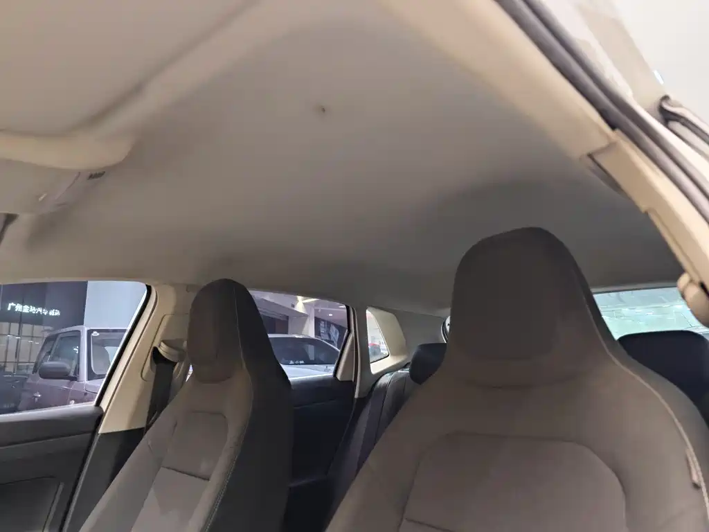Polo 2023 facelift Plus 1.5L automatic indulgence version купить на сайте DeffCars