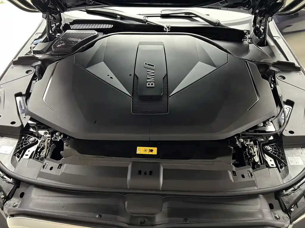 BMW i5 2025 eDrive 40L M Sports Package купить на сайте DeffCars