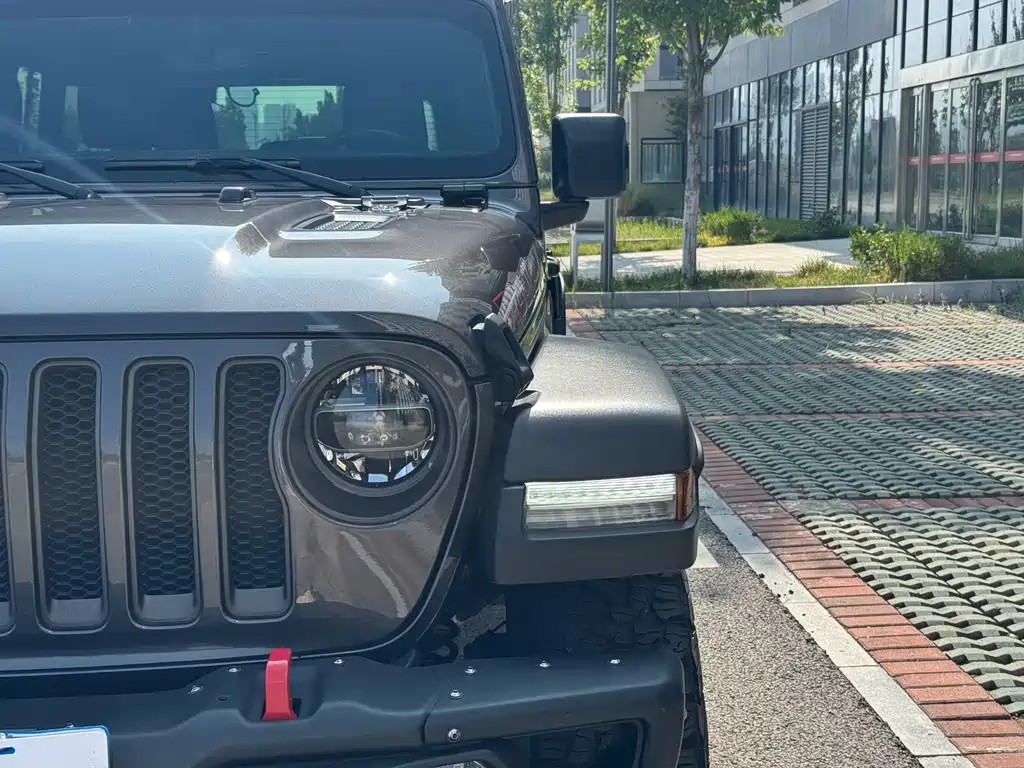 Wrangler 2021 2.0T Robin Hood Four-Door Edition купить на сайте DeffCars