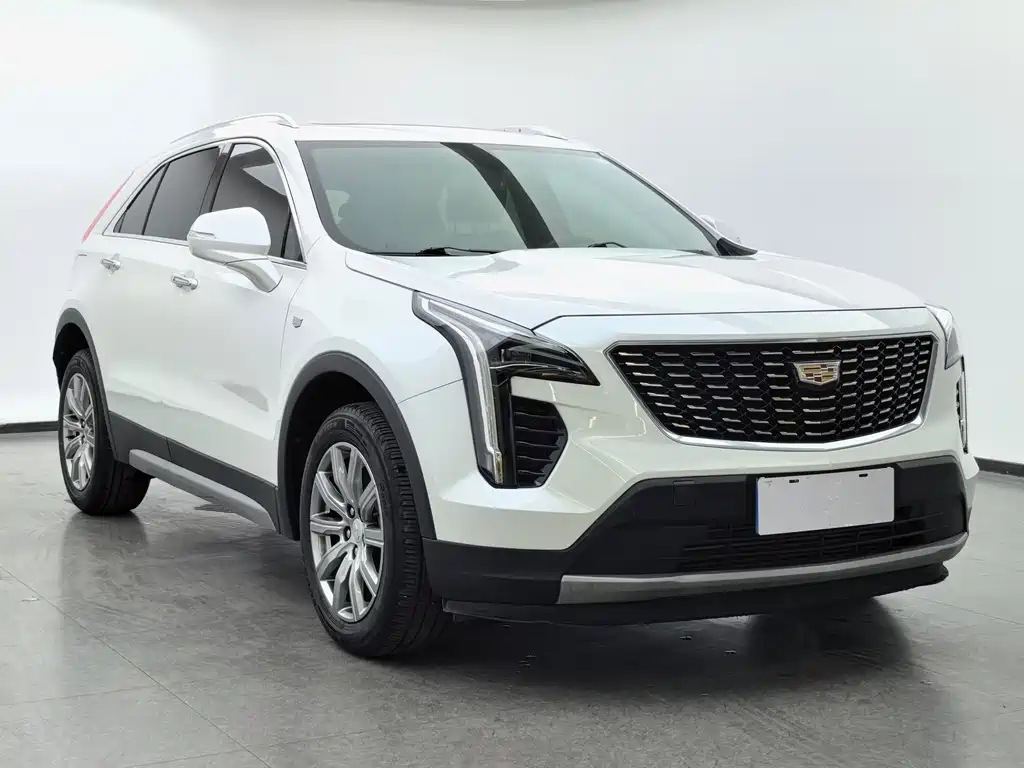 Cadillac XT4 2018 28T two-wheel drive luxury model купить на сайте DeffCars