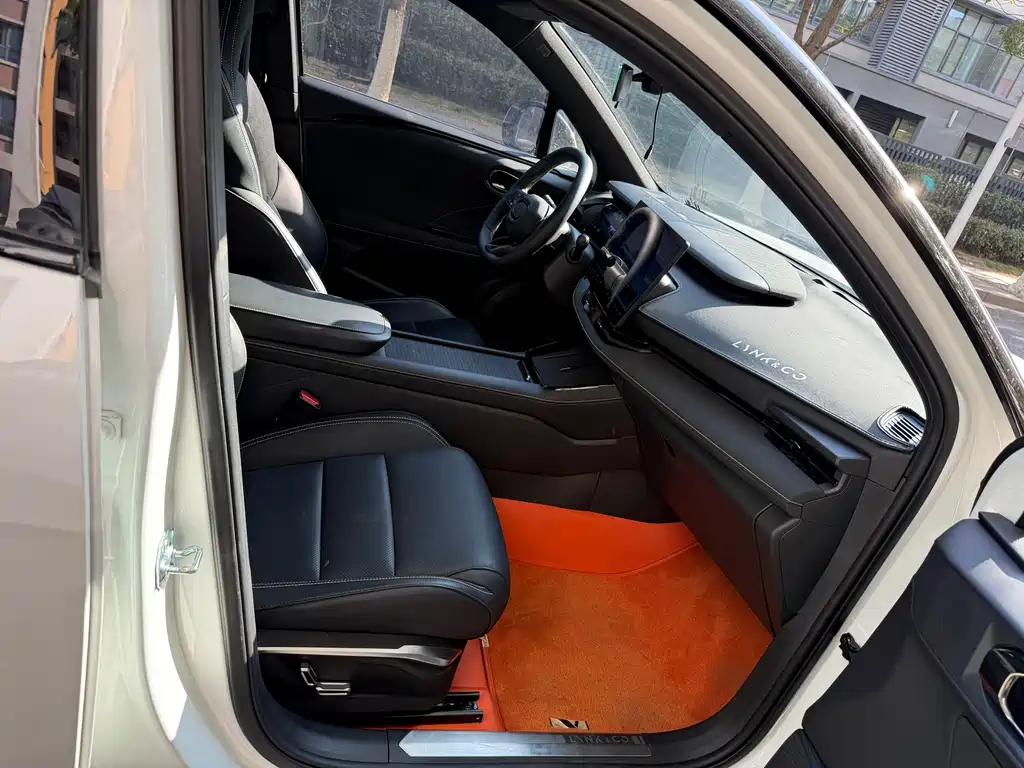 Lynk & Co 06 2025 Renew 1.5T Halo купить на сайте DeffCars