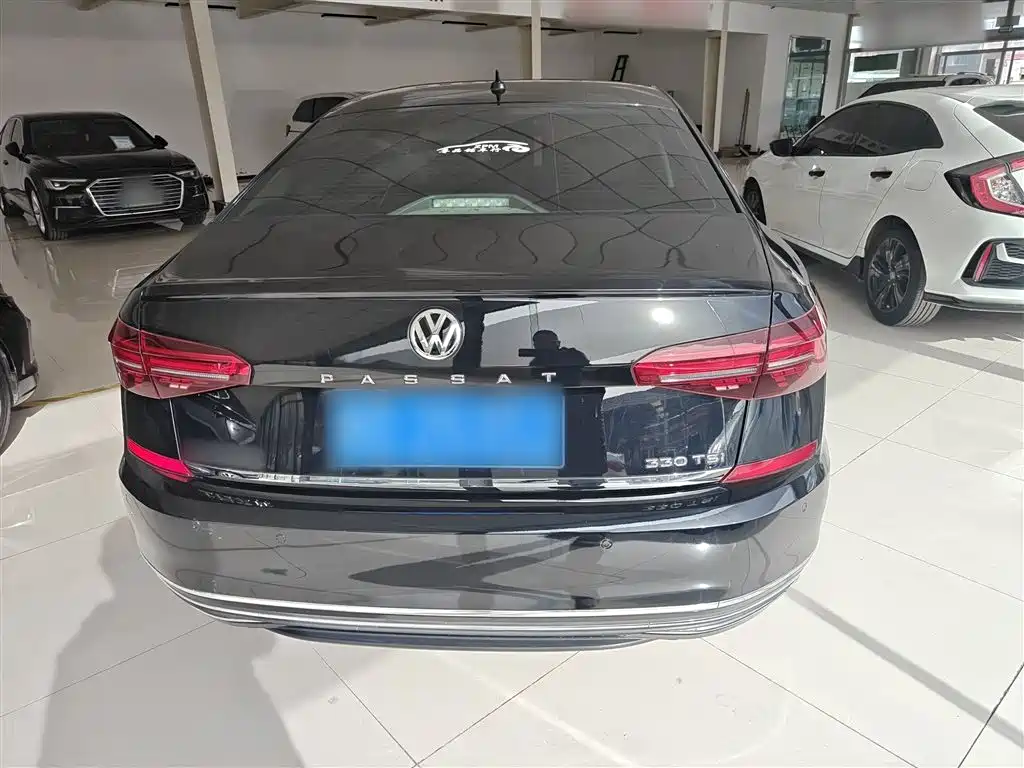 Passat 2019 330TSI Deluxe Edition National VI купить на сайте DeffCars