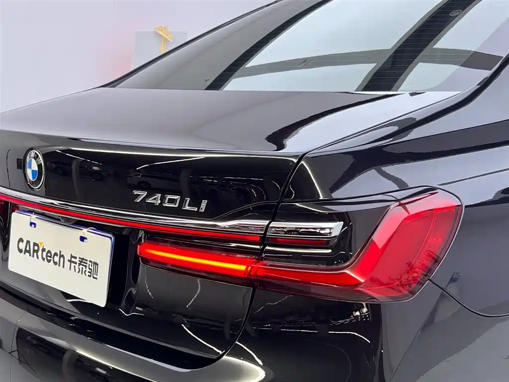 BMW 7 Series 2019 740Li Leading Luxury Package купить на сайте DeffCars