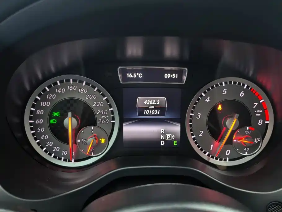 Mercedes-Benz A-class imported 2013 A 200 urban model купить на сайте DeffCars