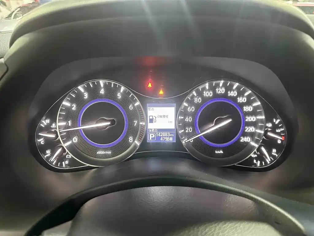 Infiniti QX80 2013 5.6L 4WD купить на сайте DeffCars