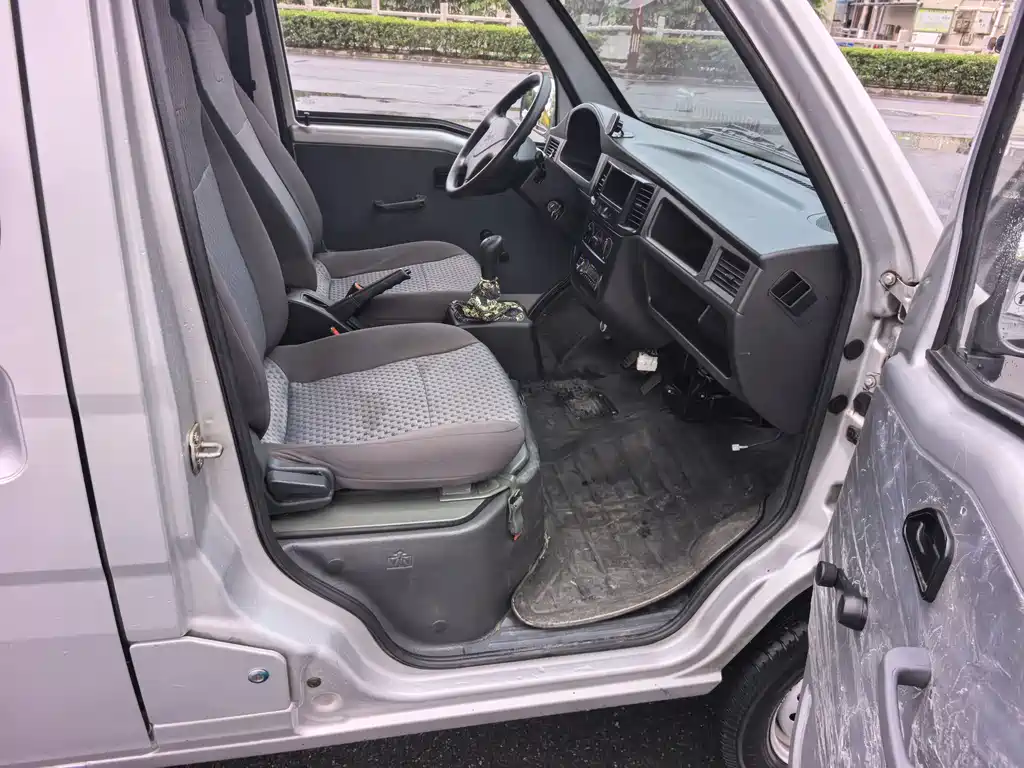 Wuling Zhiguang 2020 1.2L Practical National VI LSI купить на сайте DeffCars