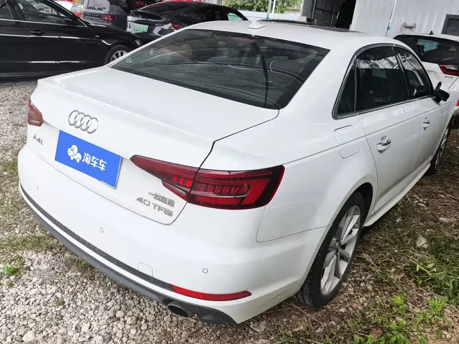 Audi A4L 2018 30th Anniversary Model 40 TFSI Fashion Model купить на сайте DeffCars