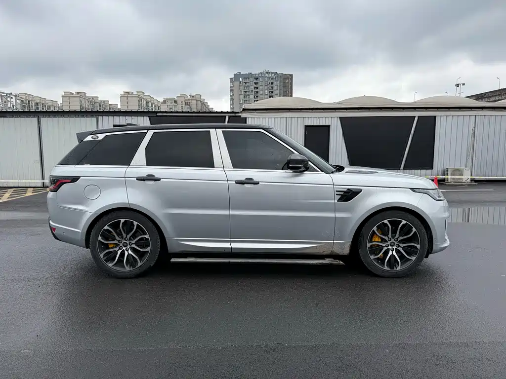Range Rover Sport 2022 3.0 L6 Black Edition купить на сайте DeffCars