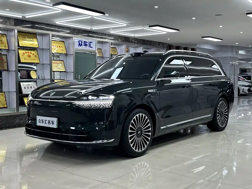 Wenjie M9 2025 extended range Max version 52kWh 6-seater version (192-line lidar) купить на сайте DeffCars