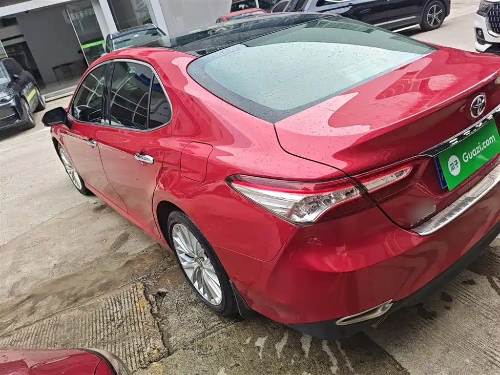 Camry 2018 2.5G Deluxe Edition купить на сайте DeffCars