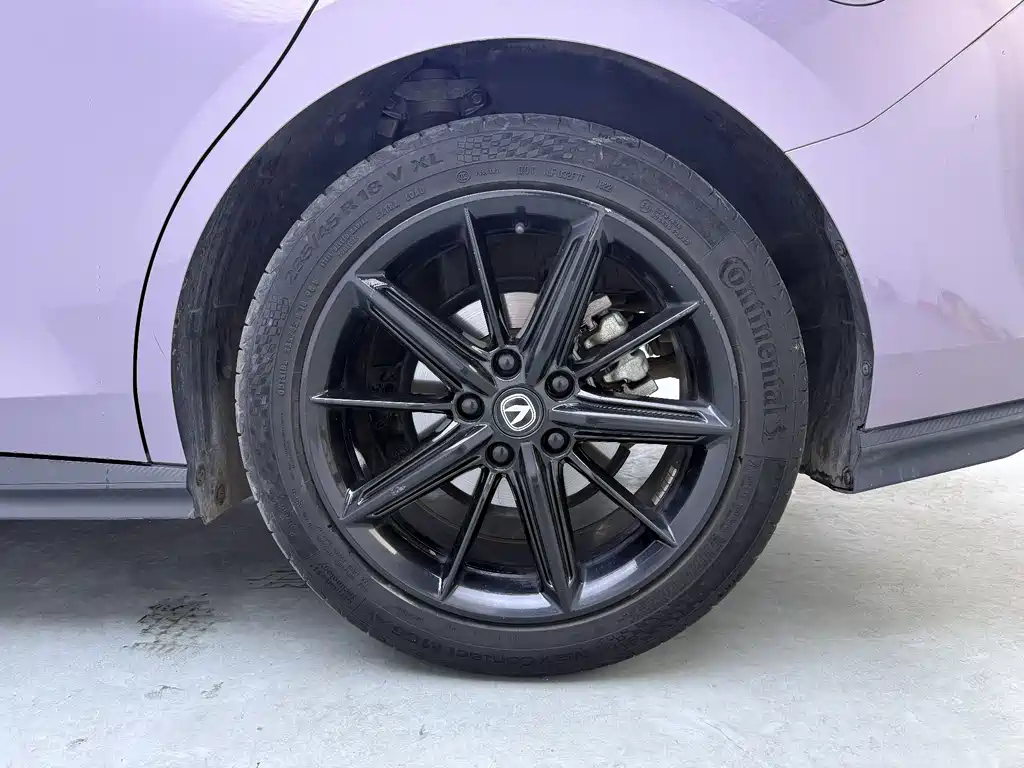 Changan UNI-V 2022 1.5T premium model купить на сайте DeffCars