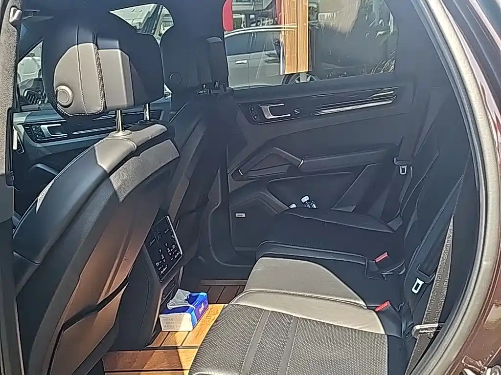 Cayenne 2022 Cayenne 3.0T Platinum Edition купить на сайте DeffCars