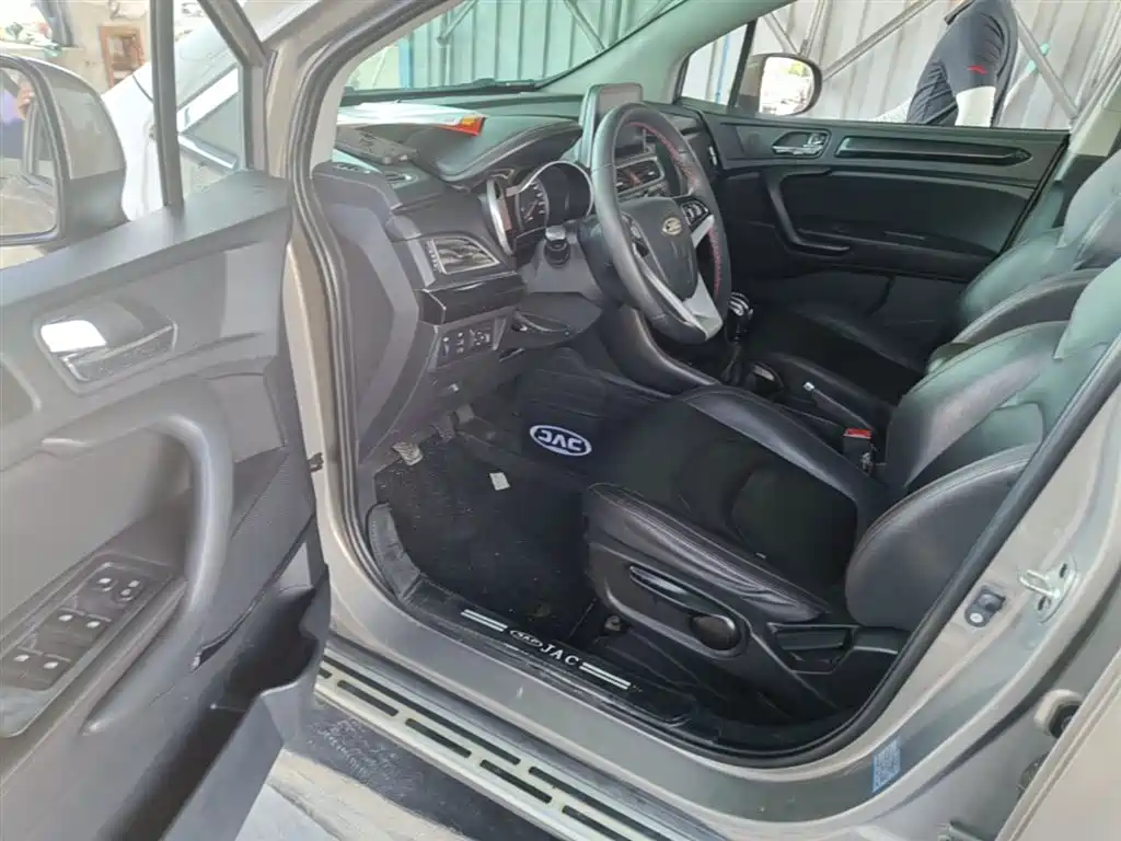 Refine S3 2017 1.5L manual luxury smart model купить на сайте DeffCars