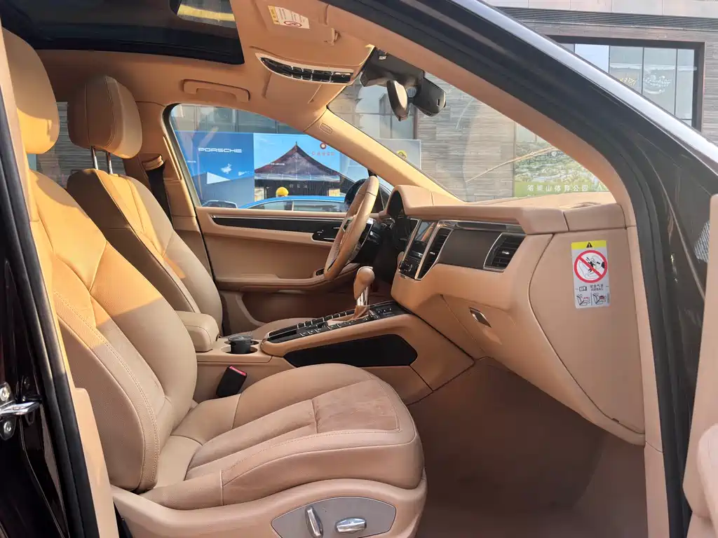 Macan 2017 Macan 2.0T купить на сайте DeffCars