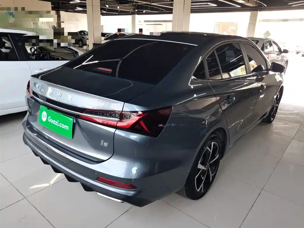 Roewe i5 2023 1.5L CVT Premium Edition купить на сайте DeffCars