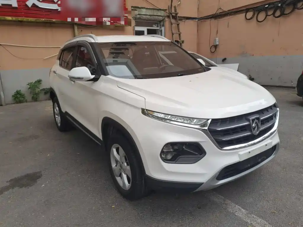 Baojun 510 2017 1.5L manual fashion model купить на сайте DeffCars
