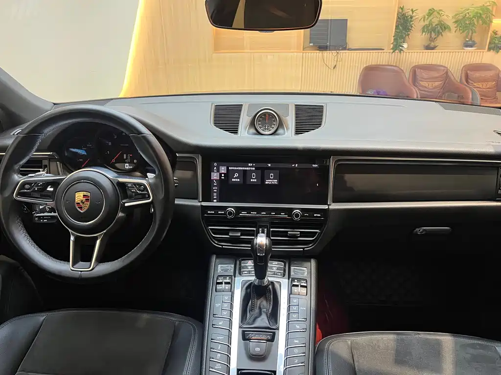 Macan 2018 Macan 2.0T купить на сайте DeffCars