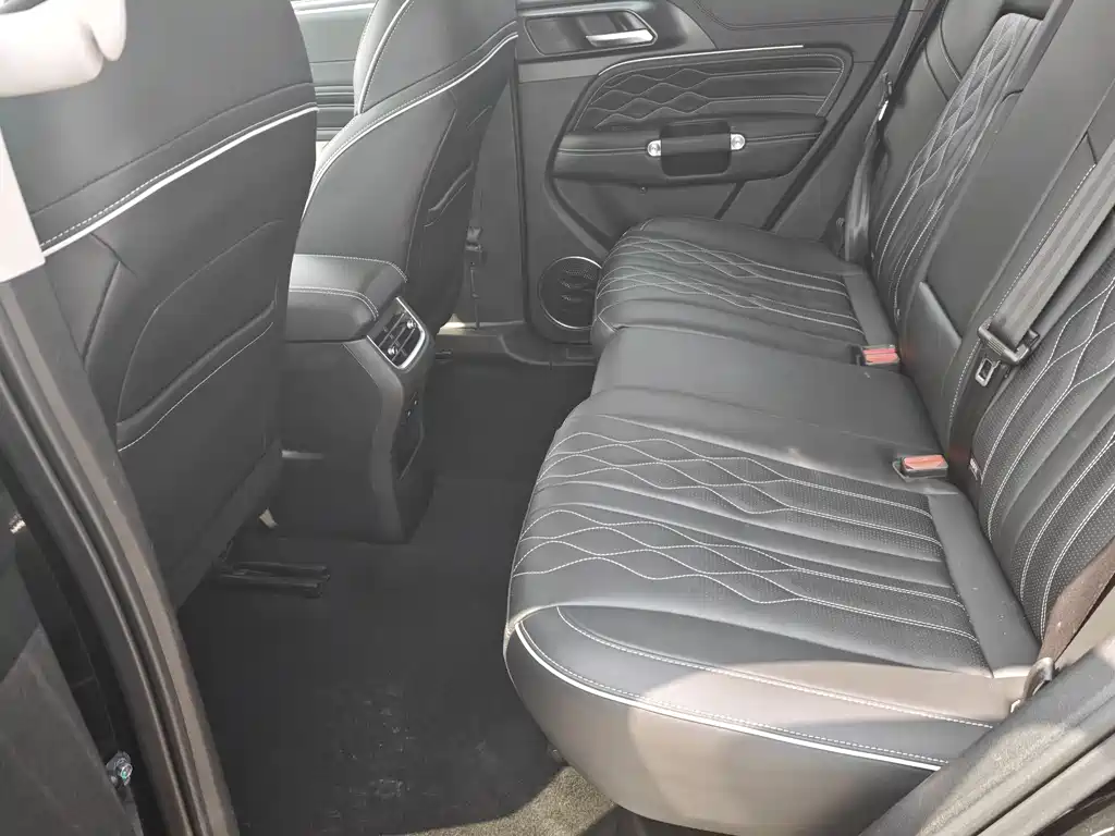 Tank 300 2023 Off-Road Version 2.0T Challenger купить на сайте DeffCars