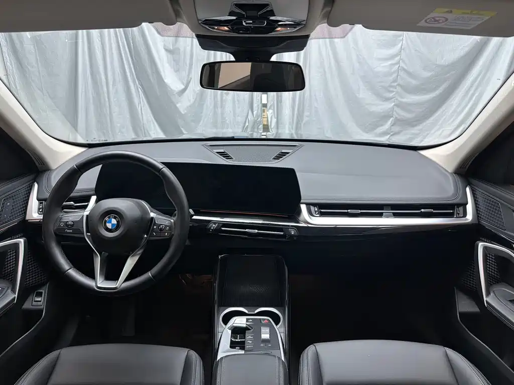 BMW X1 2023 sDrive20Li X Design Package купить на сайте DeffCars