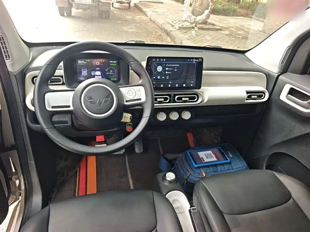 Hongguang MINIEV 2024 third generation 215km youth version купить на сайте DeffCars