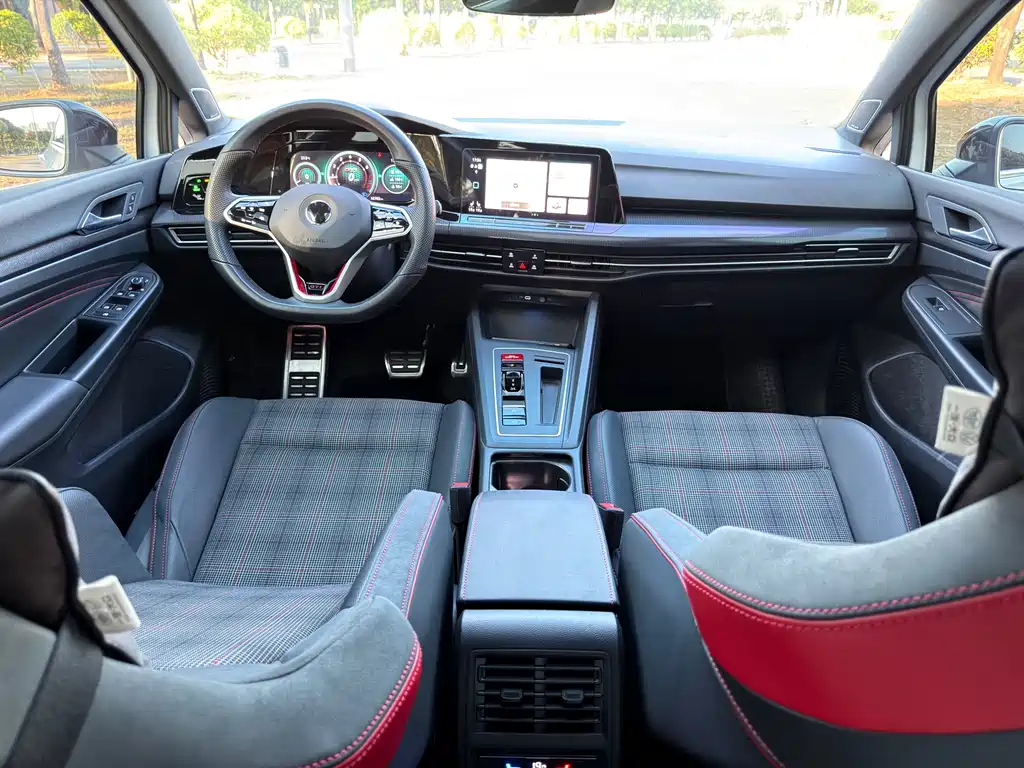 Golf GTI 2023 380TSI DSG GTI купить на сайте DeffCars