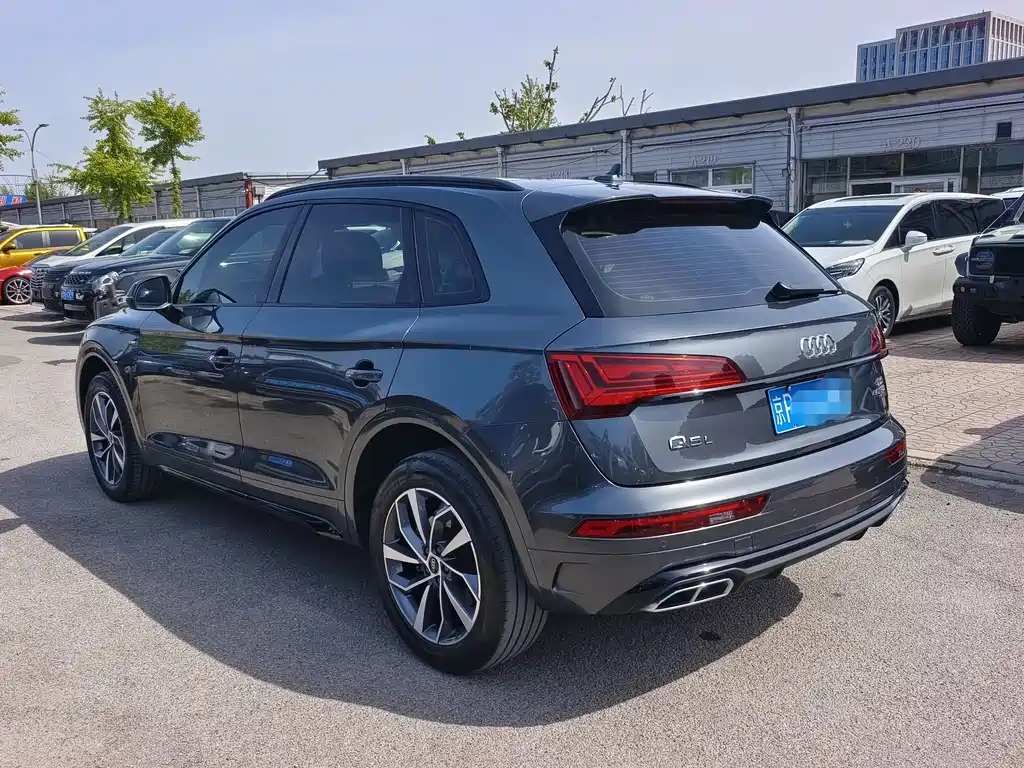 Audi Q5L 2024 40 TFSI luxury and dynamic model купить на сайте DeffCars