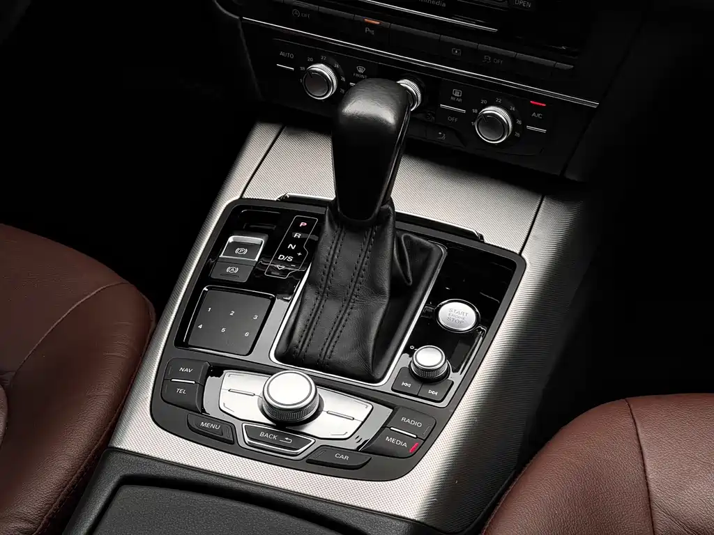 Audi A6L 2018 30th Anniversary Model 35 TFSI Fashion Model купить на сайте DeffCars