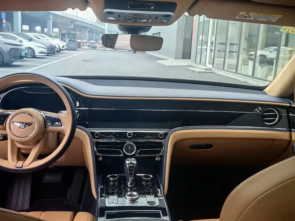 Flying Spur 2021 4.0T V8 Standard Edition купить на сайте DeffCars