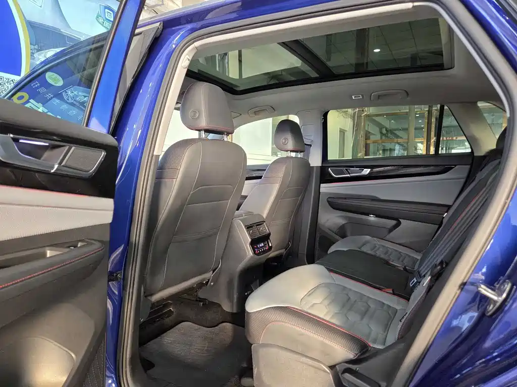 Touron 2022 Touron X 380TSI four-wheel drive luxury version купить на сайте DeffCars