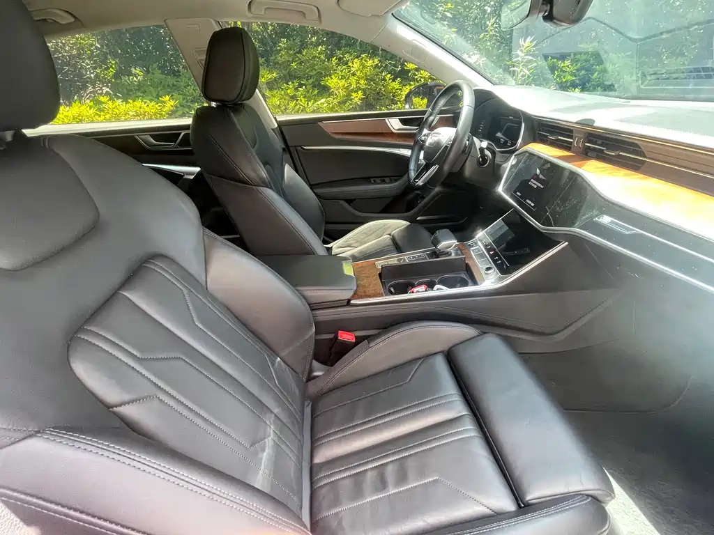Audi A7 2022 45 TFSI Premium Selection купить на сайте DeffCars