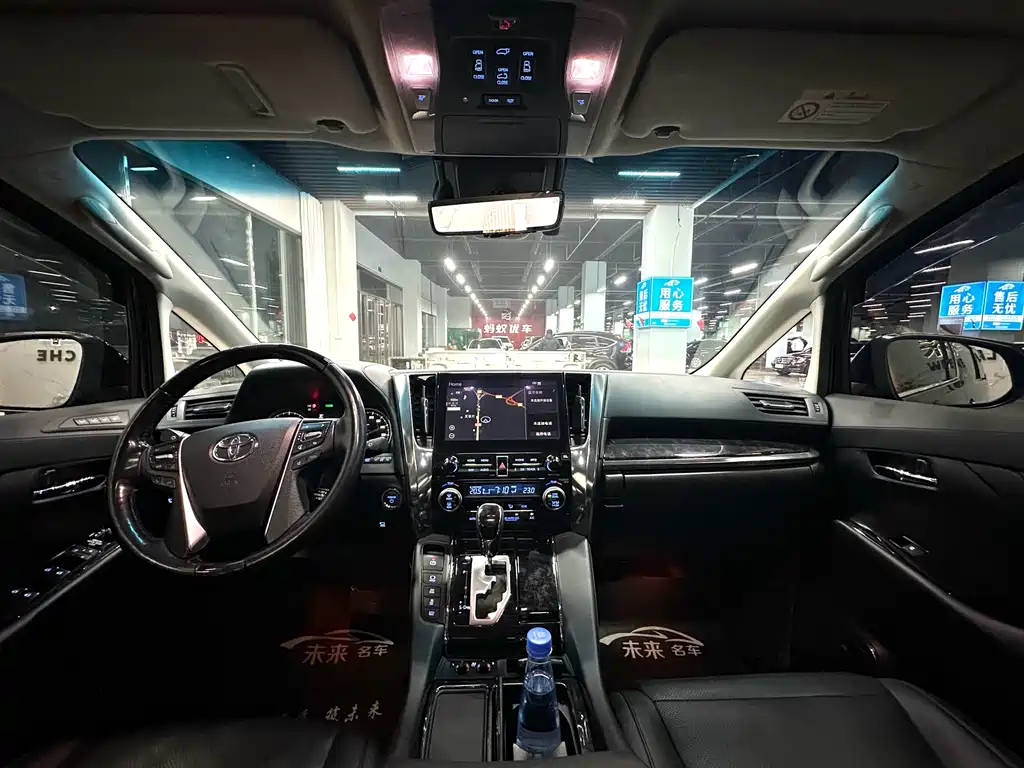 Wilfa 2021 Crown Dual Engine 2.5L HV Deluxe Edition купить на сайте DeffCars