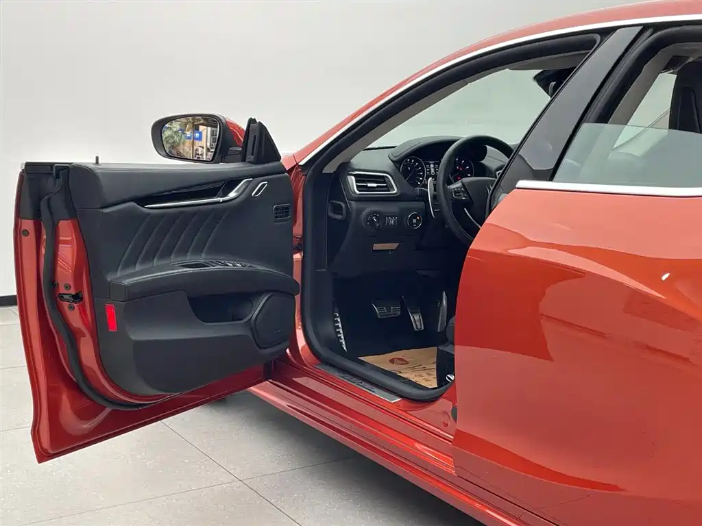 Ghibli 2022 3.0T Modena купить на сайте DeffCars