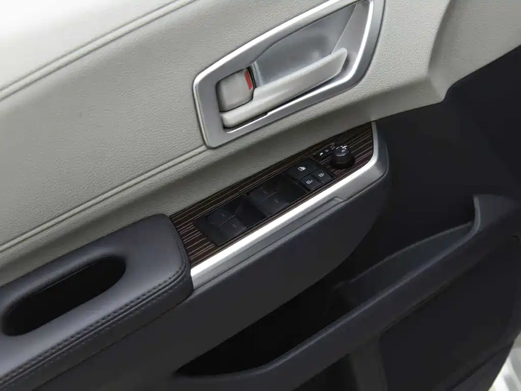 SIENNA 2023 2.5L Hybrid Comfort Edition купить на сайте DeffCars