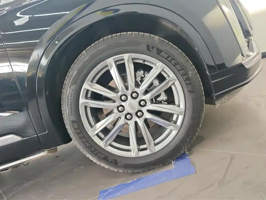 Cadillac XT6 2021 28T six-seat luxury model купить на сайте DeffCars