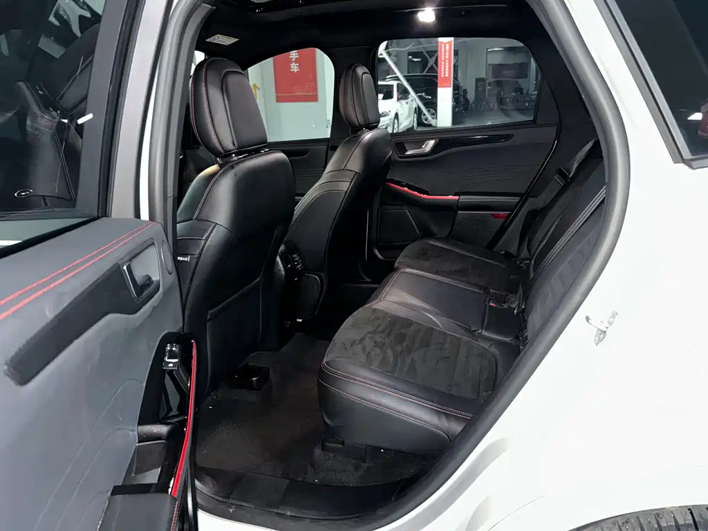 Ruiji 2024 EcoBoost 245 four-wheel drive ST-Line Pro купить на сайте DeffCars
