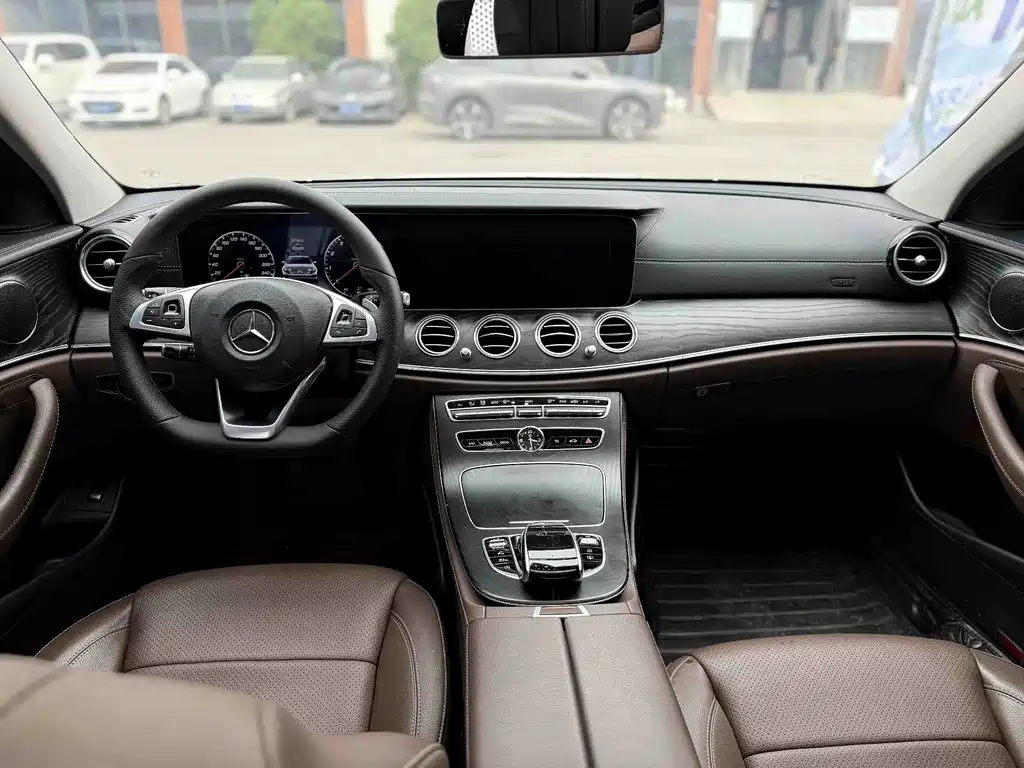 Mercedes-Benz E-Class 2018 E 300 L Sports Luxury купить на сайте DeffCars