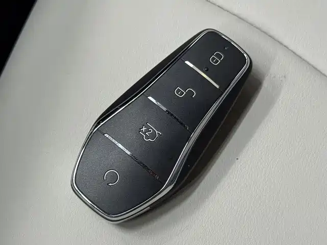 Song Pro New Energy 2024 Honor Edition DM-i 71KM Pilot Model купить на сайте DeffCars