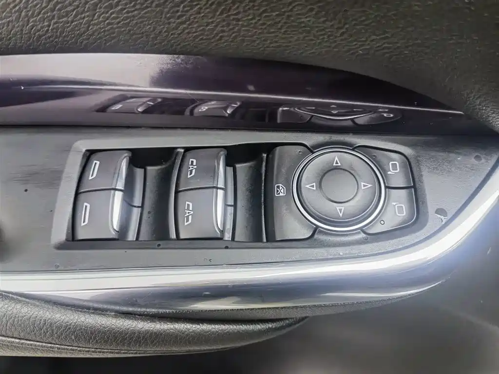 Cadillac XT4 2021 28T two-wheel drive technology купить на сайте DeffCars