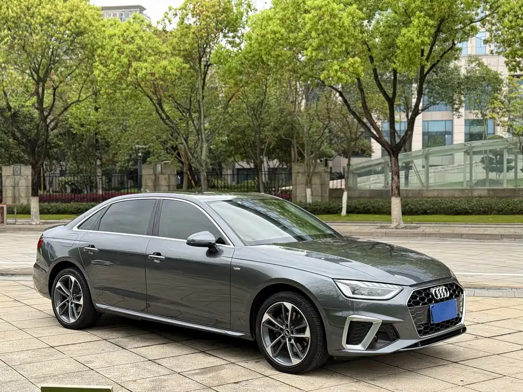 Audi A4L 2022 40 TFSI Fashionable and Dynamic купить на сайте DeffCars